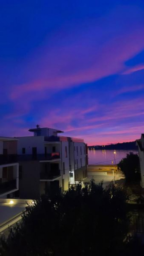 zeezicht appartement 50m from beach